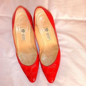 VINTAGE GUCCI CROC PUMPS IN RED